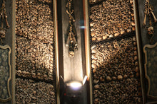 Load image into Gallery viewer, Un inverno da brivido: San Bernardino alle ossa, suggestioni dall'aldilà - miguidi