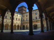 Load image into Gallery viewer, Il Castello Sforzesco: storia, arte e intrighi di corte | miguidi