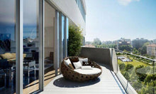 Load image into Gallery viewer, A casa di Zaha Hadid: visita ad un appartamento del complesso residenziale di City Life | miguidi