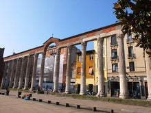 Load image into Gallery viewer, La basilica delle colonne e dei mosaici - miguidi