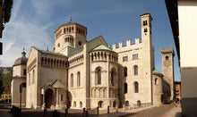 Load image into Gallery viewer, A bordo di un trenino elettrico d'epoca: Trento e i Mercatini di Natale! | miguidi | 