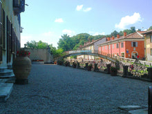 Load image into Gallery viewer, Le ville di delizia lungo il naviglio grande: visita a Villa Gaia Gandini e navigazione - miguidi