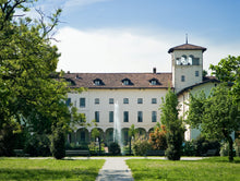 Load image into Gallery viewer, Villa Torretta, da residenza di delizia a magnifico hotel 4 stelle | miguidi