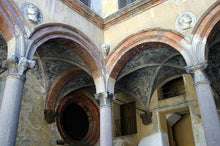 Load image into Gallery viewer, Prospettive strabilianti: dal segreto di Santa Maria presso san Satiro ai cortili bramanteschi - miguidi