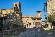 Load image into Gallery viewer, Atmosfere natalizie tra i borghi piacentini! | miguidi